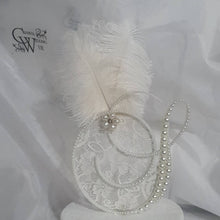 Load image into Gallery viewer, Pearl Monogram Cake Topper: Lace & Feather, Gatsby Style Initial (6")