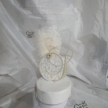 Load image into Gallery viewer, Pearl Monogram Cake Topper: Lace & Feather, Gatsby Style Initial (6")