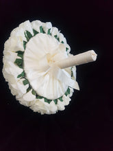 Load image into Gallery viewer, Crystal brooch wedding bouquet