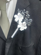 Load image into Gallery viewer, White Flower Rhinestone Wedding Boutonniere: Silver Ribbon Stem