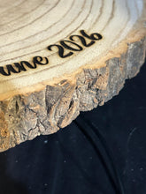 Load image into Gallery viewer, Personalized Wood Slice Cake Stand, Engraved Rustic Wedding Display stand, Personalised Engraved log Slice, Engagment Dessert Display Board