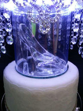 Load image into Gallery viewer, Glass Shoe Wedding Cake Stand – Crystal Glass Slipper Cake Display, Elegant Bridal Cake Stand, Luxury Wedding Dessert Display