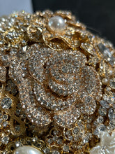 Load image into Gallery viewer, Gold brooch bouquet. Luxury Crystal pearl & Brooch Bridal Bouquet