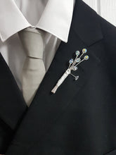 Load image into Gallery viewer, Groom Boutonniere, crystal wire buttonhole Wedding Buttonhole Pin. Wedding Boutonnière by Crystal wedding uk
