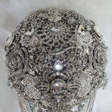 Load image into Gallery viewer, Luxury Brooch bouquet.7&quot; Jewel crystal wedding bouquet, Bridal Brooch Bouquet,cascade Jewel bouquet by Crystal wedding uk
