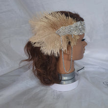 Load image into Gallery viewer, Feather hairpiece,The Great Gatsby 1920&#39;s feather rhinestone brooch.
