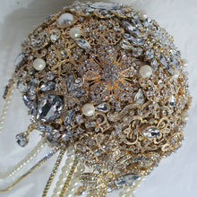 Load image into Gallery viewer, Gold Brooch bouquet, Jewel crystal wedding bouquet. Crystal Bridal Brooch Bouquet, cascade Jewel bouquet by Crystal wedding uk
