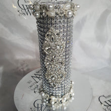Load image into Gallery viewer, Bling Bouquet Holder, rhinestone crystal Diamonte holder, Rhinestone &amp; pearl Wedding Bouquet Holder , Glam Bling Bouquet Holders
