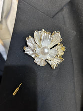 Load image into Gallery viewer, White gold flower Brooch Groom usher small Boutonniere. Alternative flower lily,Wedding Buttonhole Pin. Boutonnière by Crystal wedding uk
