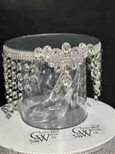 Load image into Gallery viewer, Glass slipper cake separator, shoe wedding cake separator ,8&quot; cake divider by Crystal wedding uk
