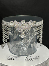 Load image into Gallery viewer, Glass slipper cake separator, shoe wedding cake separator ,8&quot; cake divider by Crystal wedding uk
