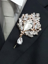 Load image into Gallery viewer, Rose gold or gold rhinestone drop Groom Boutonniere. Alternative flower Wedding Buttonhole Pin. Wedding Boutonnière
