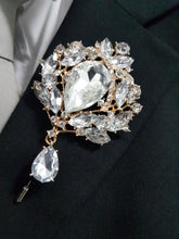 Load image into Gallery viewer, Rose gold or gold rhinestone drop Groom Boutonniere. Alternative flower Wedding Buttonhole Pin. Wedding Boutonnière
