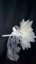 Load image into Gallery viewer, Crystal and Feather brides bouquet,
