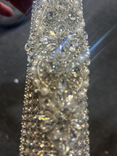 Load image into Gallery viewer, Bling Wedding Bouquet Handle: Rhinestone Crystal Diamonte Holder
