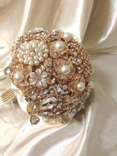 Load image into Gallery viewer, Gold brooch bouquet. Luxury Crystal pearl &amp; Brooch Bridal Bouquet
