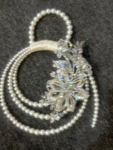 Load image into Gallery viewer, Pearl Bridal Bouquet, Rhinestone Flower,Art Deco style Elegant Wedding Accessory
