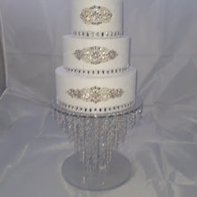 Load and play video in Gallery viewer, Chandelier Cake Stand 12″ LED Lights – Crystal Wedding Cake Display Stand – Luxury Acrylic &amp; Lights Cake Holder
