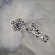 Load and play video in Gallery viewer, Feather Fan  bouquet luxury  alternative  Bouquet  Great Gatsby wedding style -ANY COLOUR  Artificial bouquet by Crystal wedding uk
