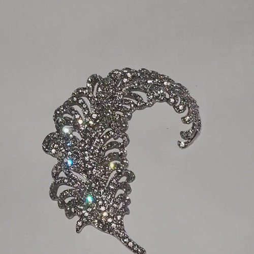 Peacock feather buttonhol Boutonniere Feather brooch, Alternative flower, Wedding Buttonhole Pin.  Wedding Boutonnière by Crystal wedding uk