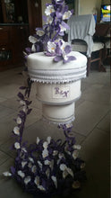 Load image into Gallery viewer, Metal Suspended  cake plate kit, Hanging upside down cakes, (NO STAND )
