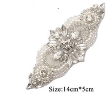 Load image into Gallery viewer, Cake brooch decoration ,Great Gatsby style, rhinestone pearl  brooch cake embelishment
