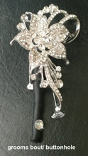 Load image into Gallery viewer, Heart brooch bouquet, jewel heart wedding bouquet.
