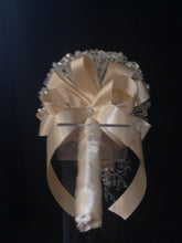 Load image into Gallery viewer, Crystal and rose brooch  bouquet
