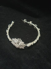 Load image into Gallery viewer, Flapper 1920s Headpiece, Rhinestone crystal flapper headpiece, Flapper headband 1930&#39;s, Great Gatsby wedding accessory.
