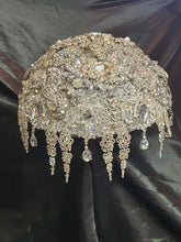 Load image into Gallery viewer, Crystal brooch bouquet, jeweledge  bouquet, alternative Great Gatsby style wedding flowers.
