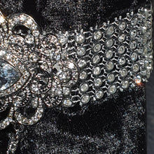 Load image into Gallery viewer, Crystal drapeTie Backs, rhinestone Curtains hold backs, magnetic holders
